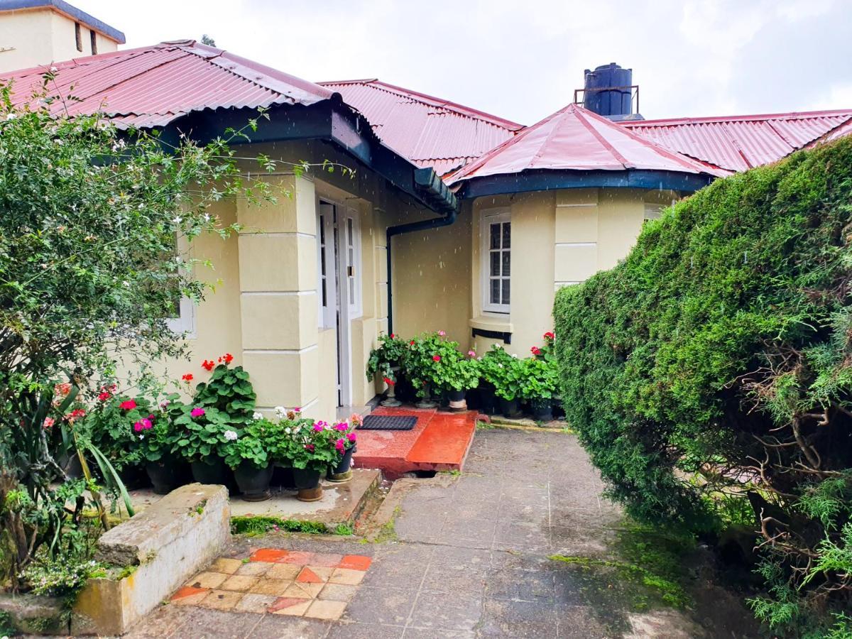 Ruchi House Hotel Nuwara Eliya Bagian luar foto