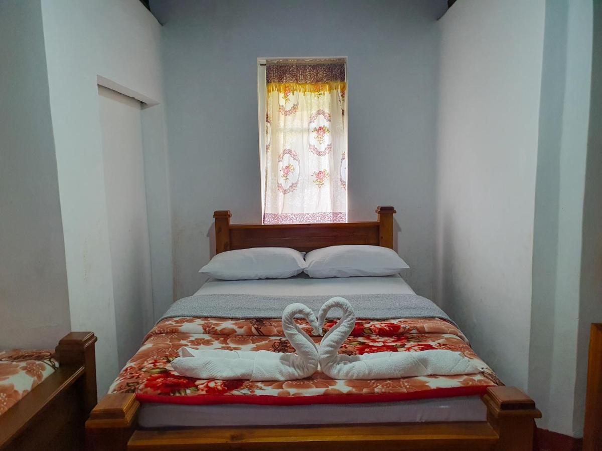 Ruchi House Hotel Nuwara Eliya Bagian luar foto