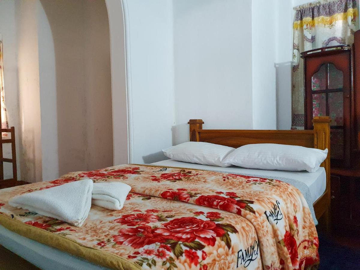 Ruchi House Hotel Nuwara Eliya Bagian luar foto