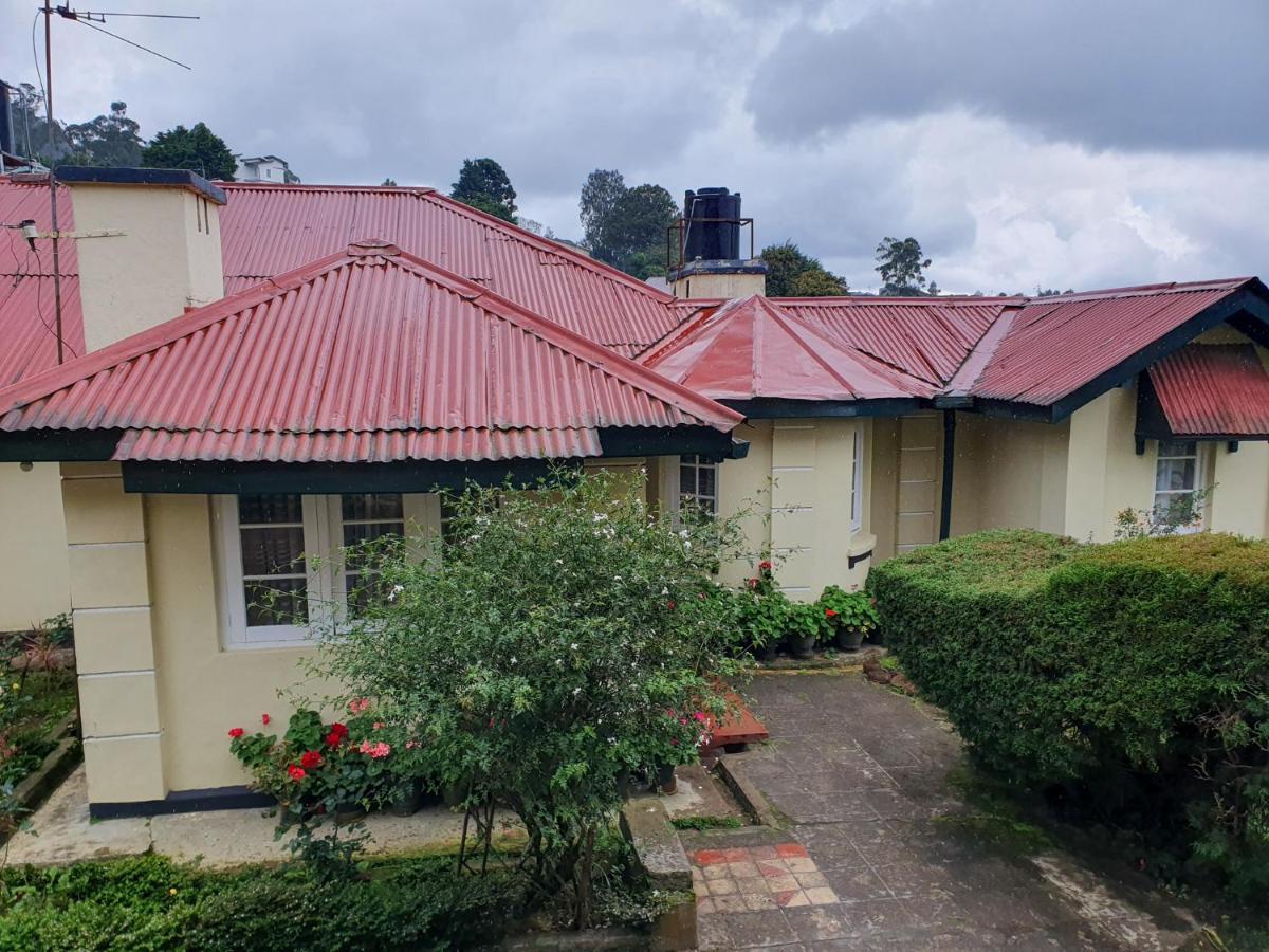 Ruchi House Hotel Nuwara Eliya Bagian luar foto