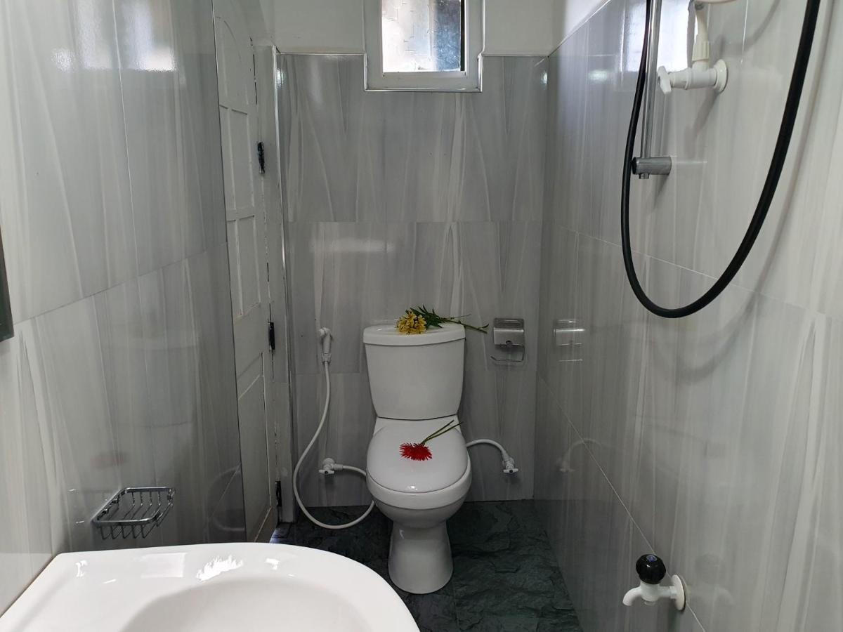 Ruchi House Hotel Nuwara Eliya Bagian luar foto