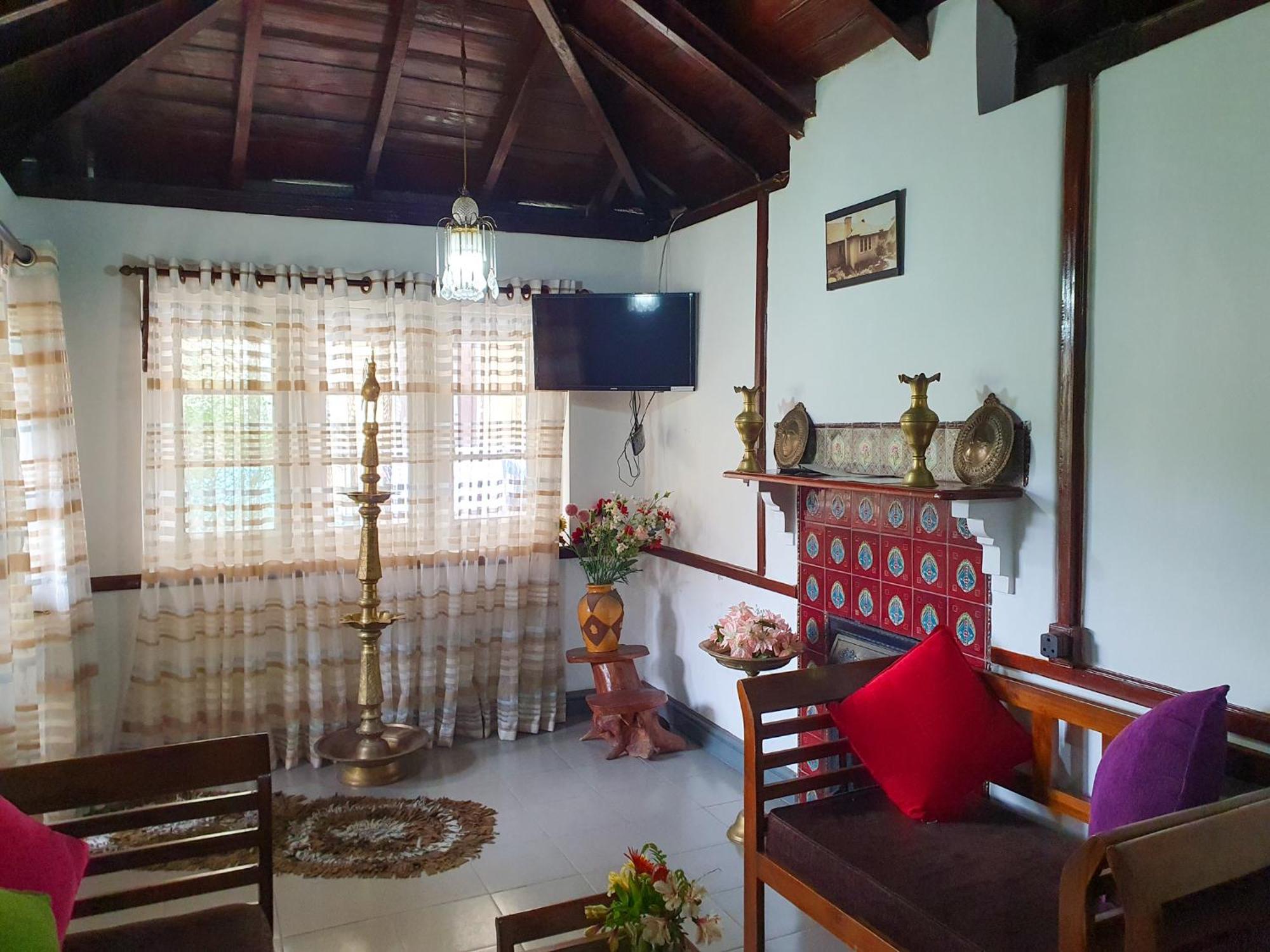 Ruchi House Hotel Nuwara Eliya Bagian luar foto