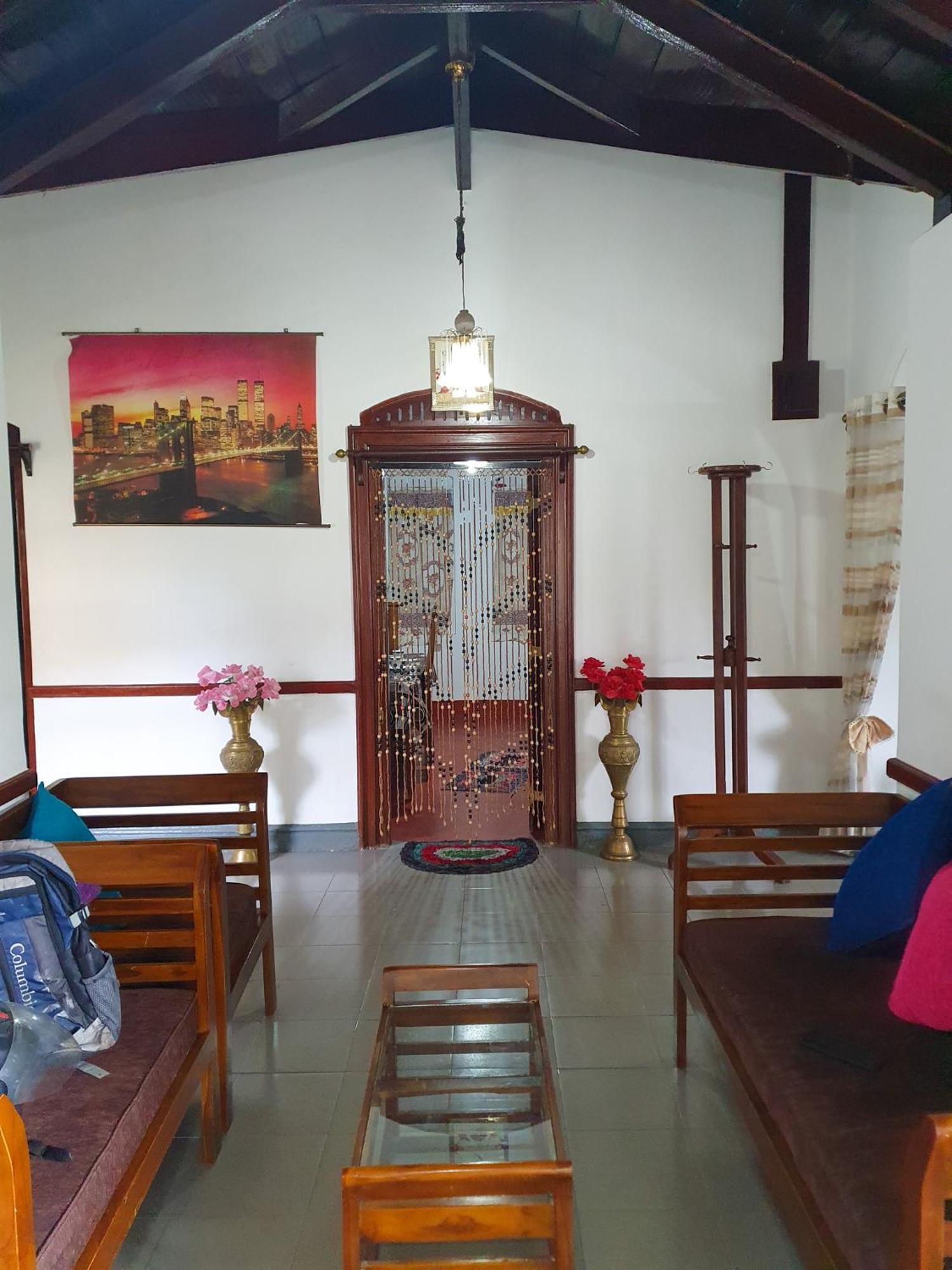Ruchi House Hotel Nuwara Eliya Bagian luar foto
